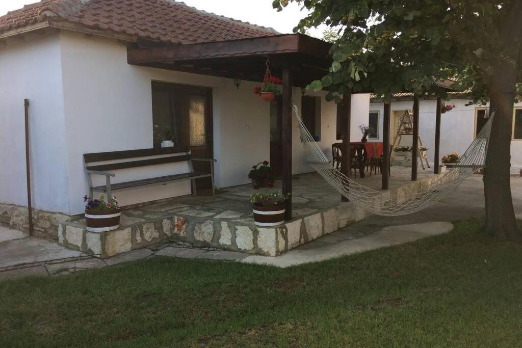 Guest House Kostadinovi Bŭlgarevo Exterior photo